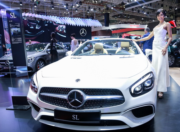 Vietnam Motor Show 2018, Mercedes-Benz, Hoa hậu H’Hen Niê